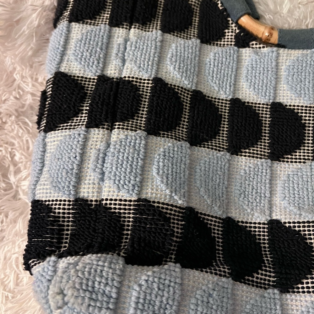 Isola Casa Carlotta Medium Tote Bag - Picture 15 of 16
